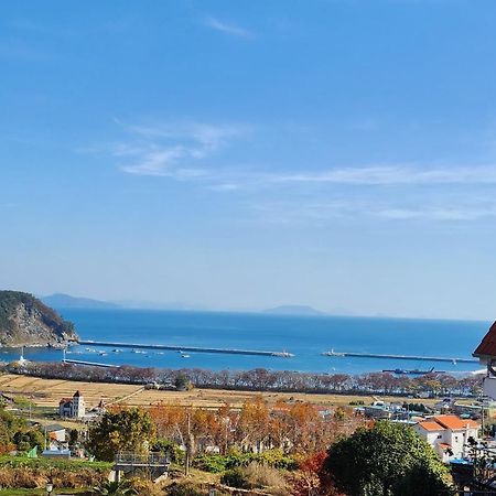 Herkules Namhae German Village Экстерьер фото