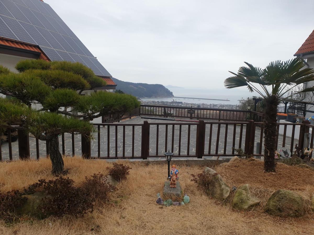 Herkules Namhae German Village Экстерьер фото