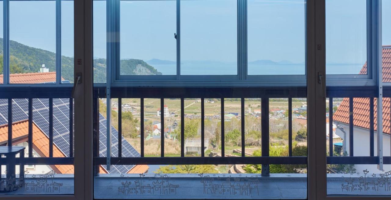 Herkules Namhae German Village Экстерьер фото