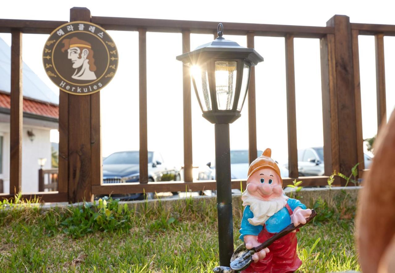 Herkules Namhae German Village Экстерьер фото